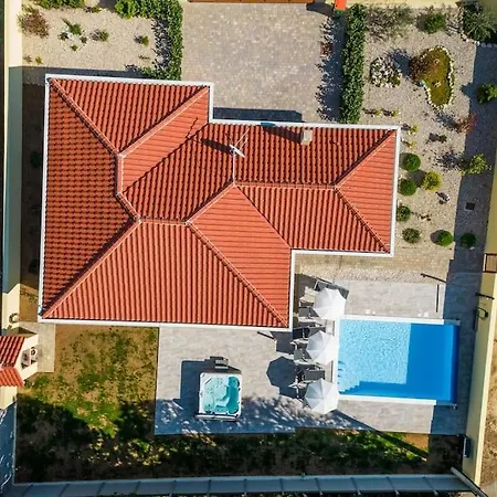 Villa Mattina, With Heated Pool And Jacuzzi Privlaka  Exterior photo