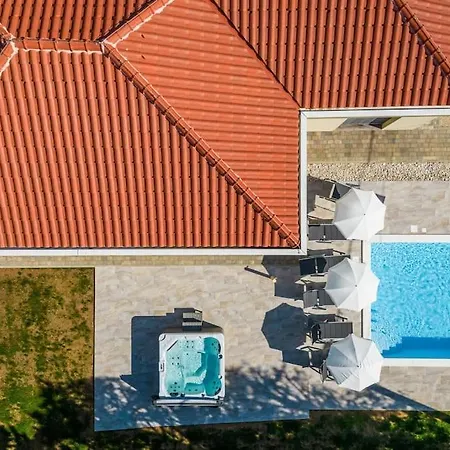 Villa Mattina, With Heated Pool And Jacuzzi Privlaka  Exterior photo