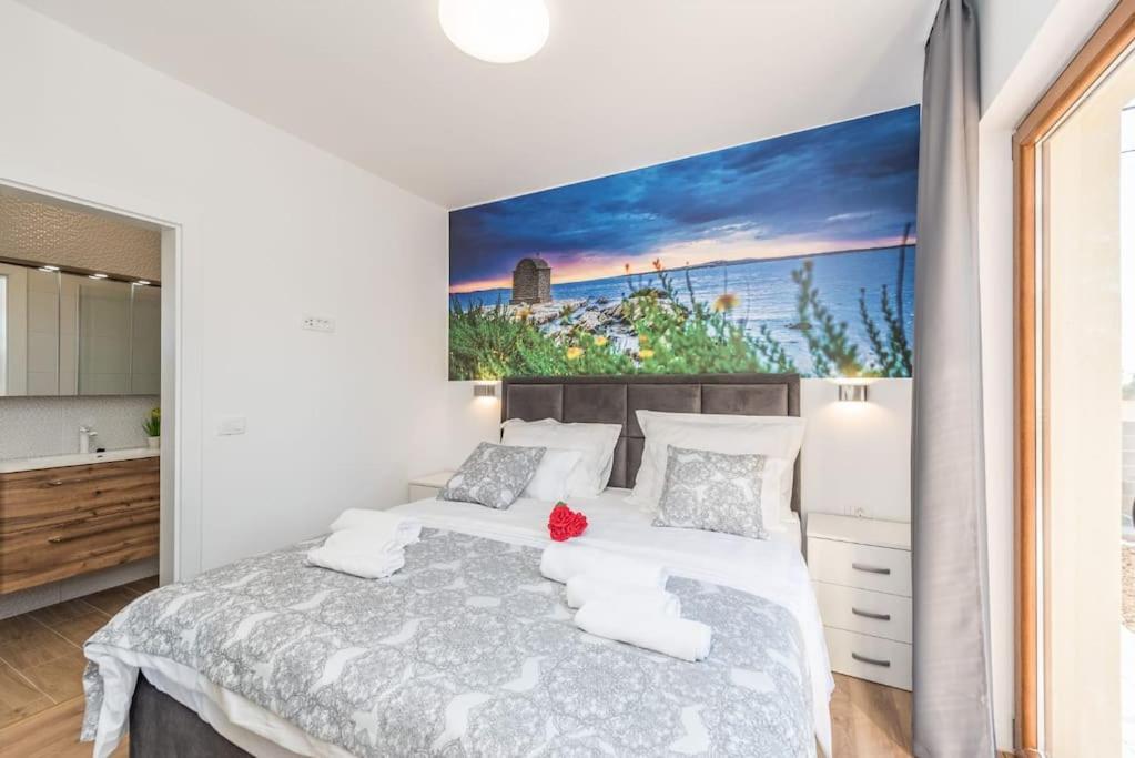 Mattina, With Heated Pool And Jacuzzi Villa Privlaka (Zadar)
