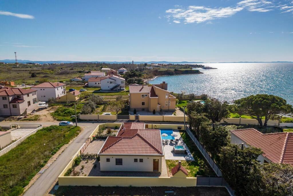 Villa Mattina, With Heated Pool And Jacuzzi Privlaka (Zadar)
