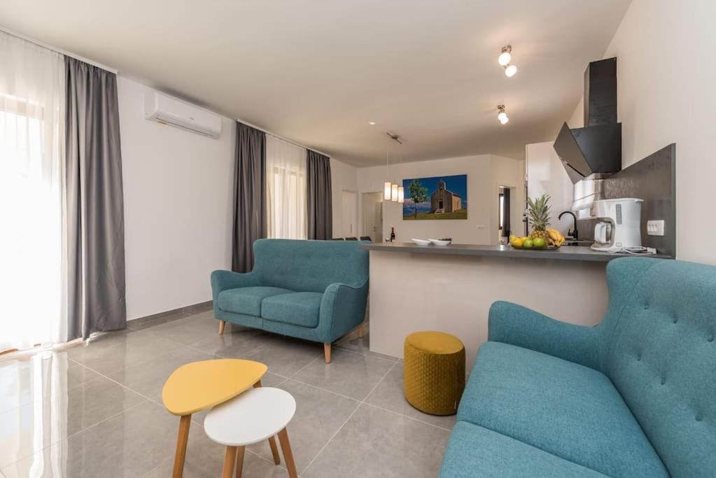 Villa Mattina, With Heated Pool And Jacuzzi Privlaka (Zadar)