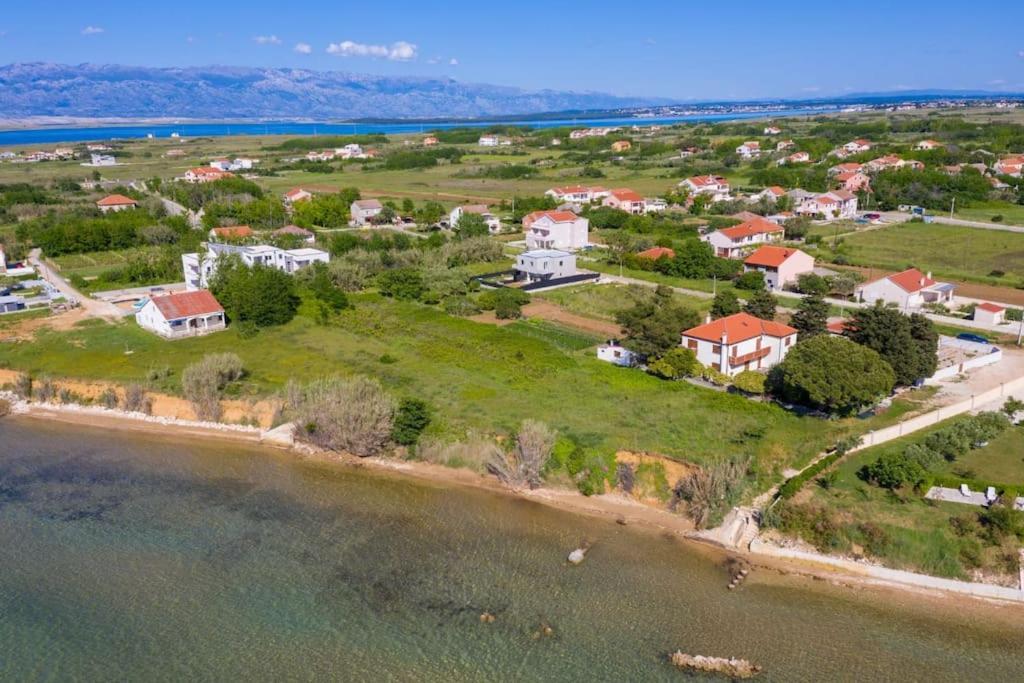 Mattina, With Heated Pool And Jacuzzi *