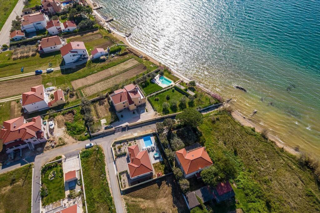 Villa Mattina, With Heated Pool And Jacuzzi Privlaka (Zadar)