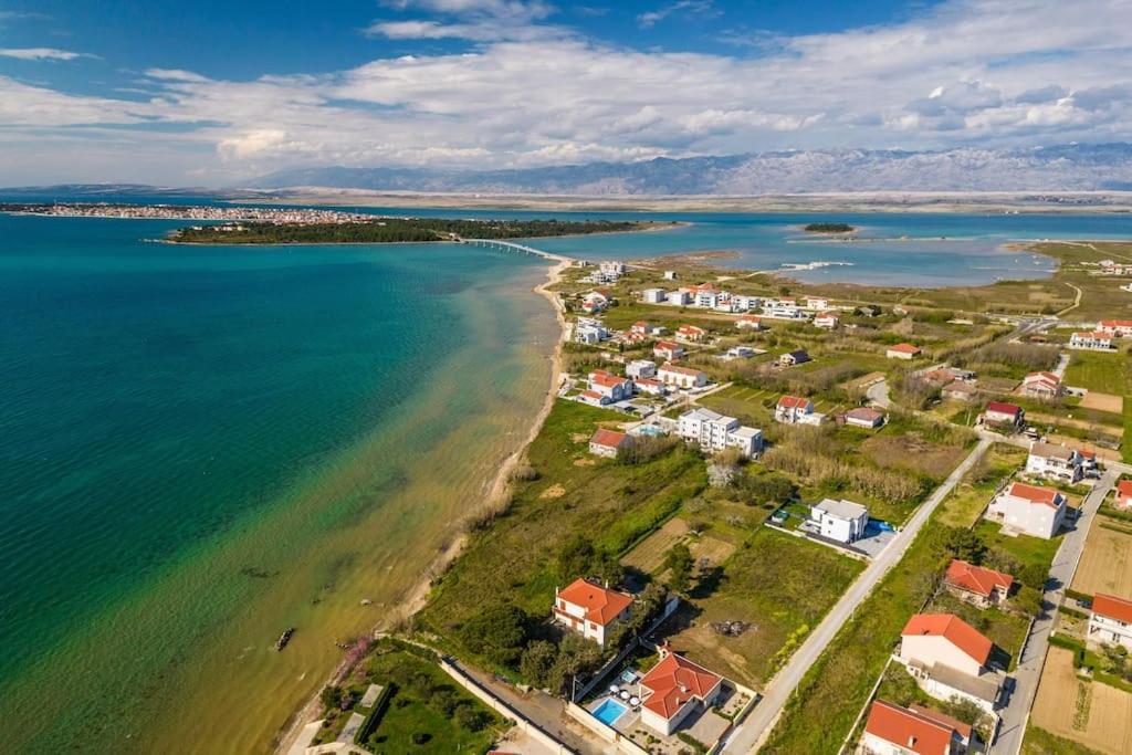 Mattina, With Heated Pool And Jacuzzi * Privlaka (Zadar)
