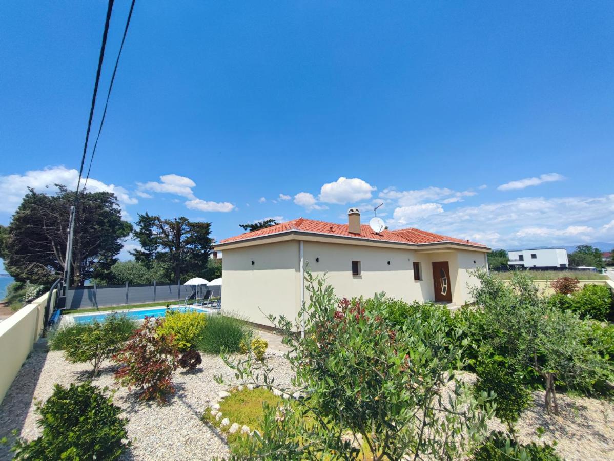 Mattina, With Heated Pool And Jacuzzi Villa *
