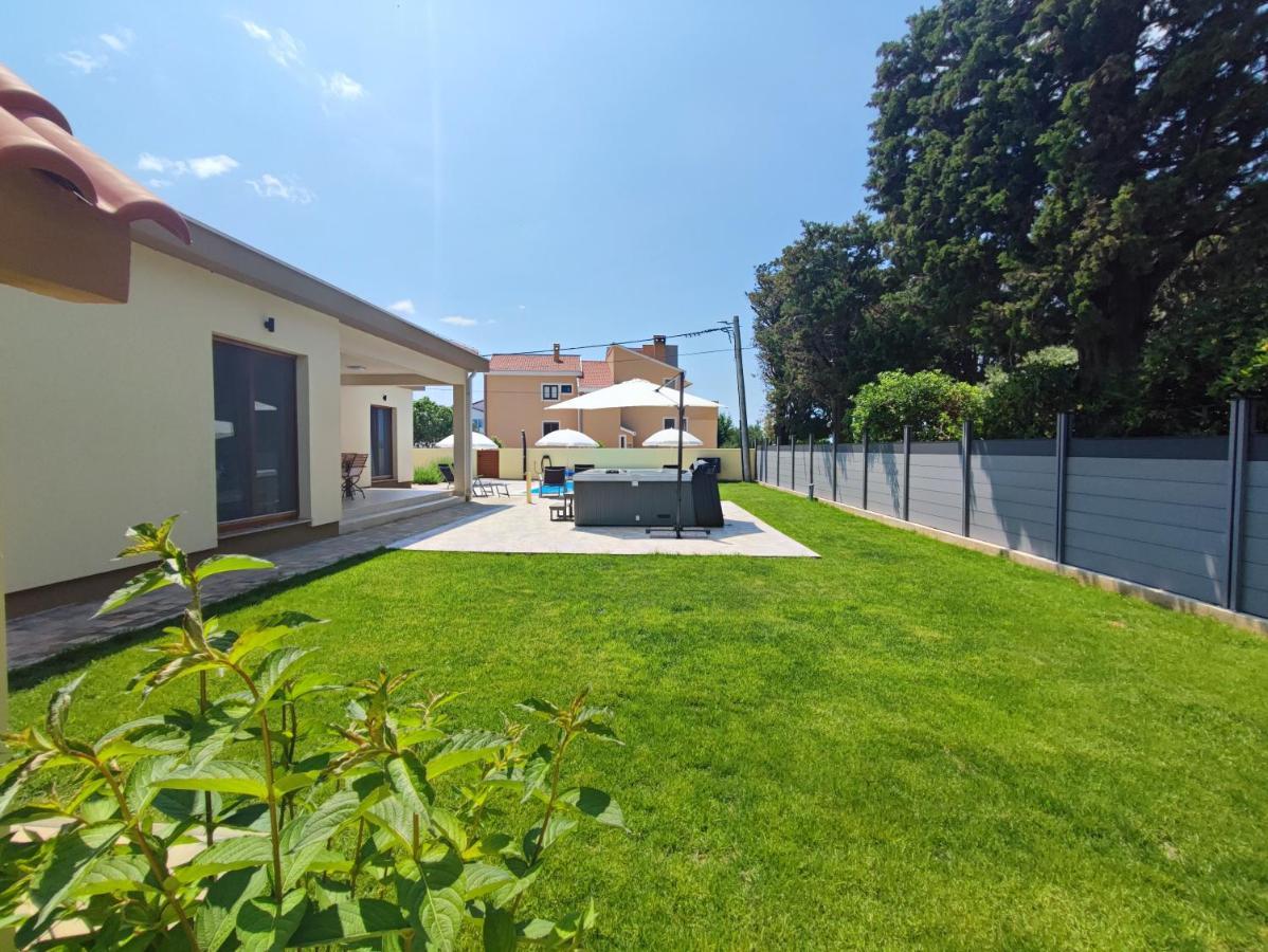 Mattina, With Heated Pool And Jacuzzi Privlaka (Zadar)